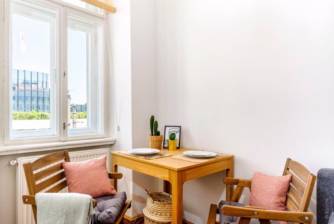 Double King Bed Home,netflix, Highspeed Wifi *
