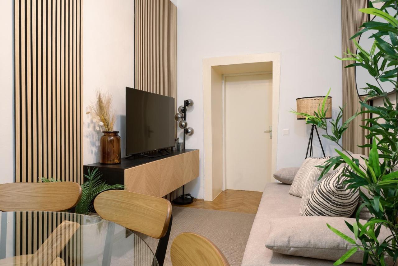 Double King Bed Home,netflix, Highspeed Wifi *