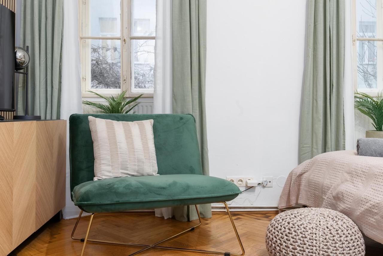 Double King Bed Home,netflix, Highspeed Wifi *